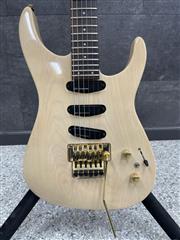 Fernandes FR-100 Electric Guitar - Right-Handed - w/ Case
